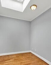 209 E 25th St in New York, NY - Building Photo - Building Photo