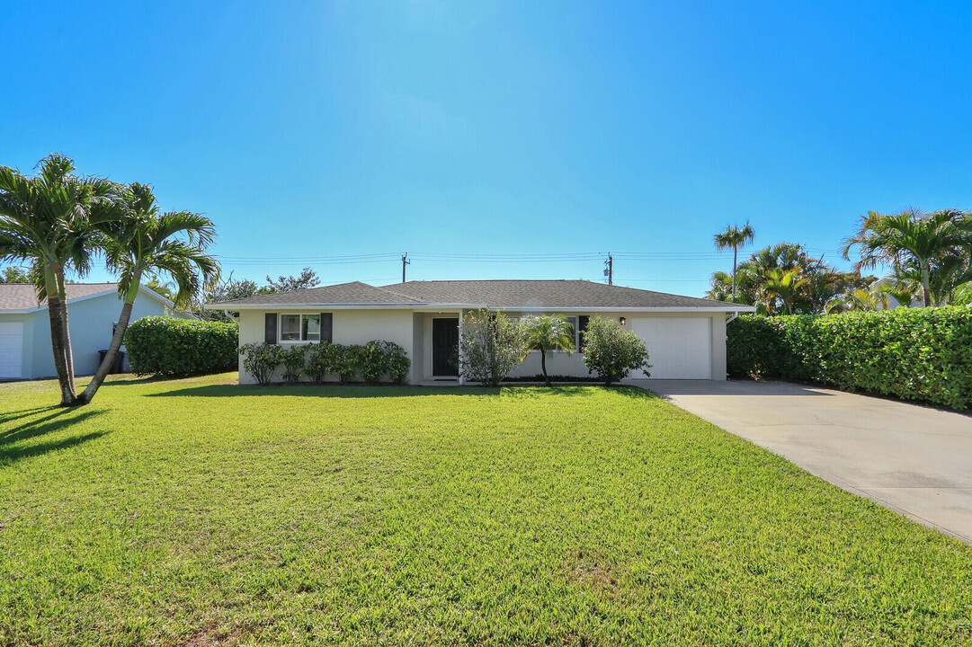 372 Franklin Rd in Jupiter, FL - Building Photo