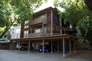 1250 Escobar St in Martinez, CA - Building Photo