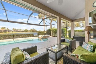 8963 Appaloosa Ct in Naples, FL - Building Photo