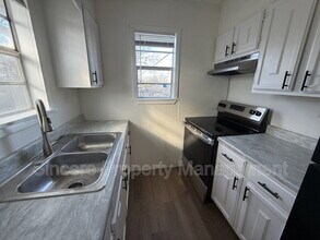 813 N University St in Seminole, OK - Foto de edificio - Building Photo