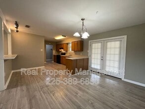 14437 Locust St in Baton Rouge, LA - Building Photo - Building Photo