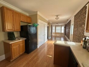 160 Symphony Way in Elgin, IL - Foto de edificio - Building Photo