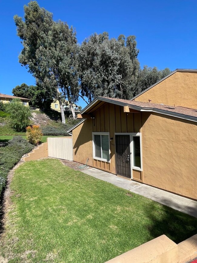 property at 10430 Caminito Sulmona