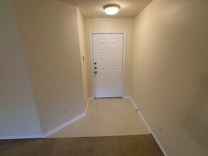 7408 Pusch Ridge Loop in Austin, TX - Foto de edificio - Building Photo