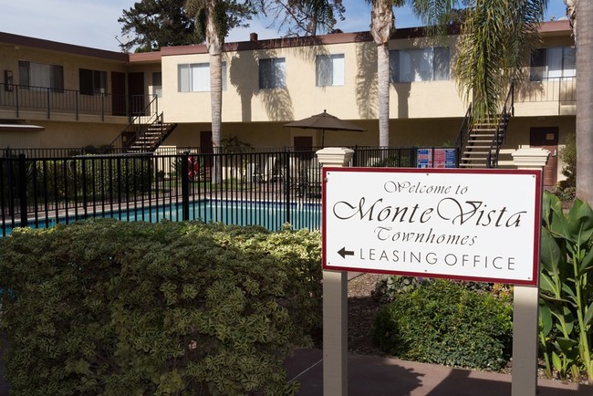 Monte Vista Townhomes in Ventura, CA - Building Photo - Building Photo