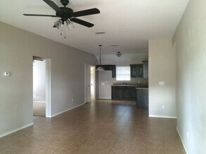 16992 Sentinel Ln in Lindale, TX - Building Photo - Building Photo