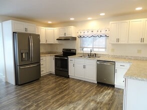 783 E Main St, Unit 1 in Ephrata, PA - Building Photo - Building Photo