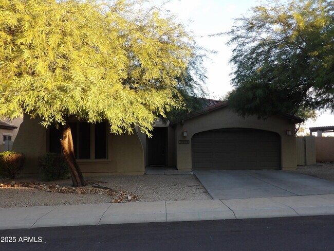 17976 W Paseo Way in Goodyear, AZ - Building Photo - Building Photo