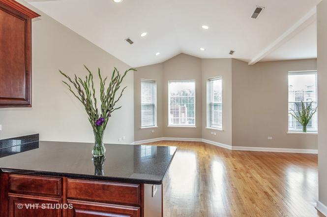 4936 S Champlain Ave in Chicago, IL - Building Photo