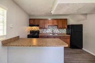 Ortega Village in Jacksonville, FL - Building Photo - Interior Photo