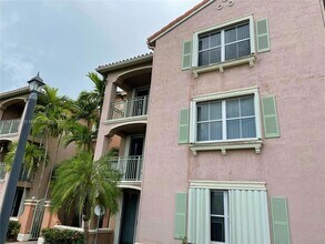 6560 NW 114th Ave, Unit 538 in Doral, FL - Building Photo - Building Photo