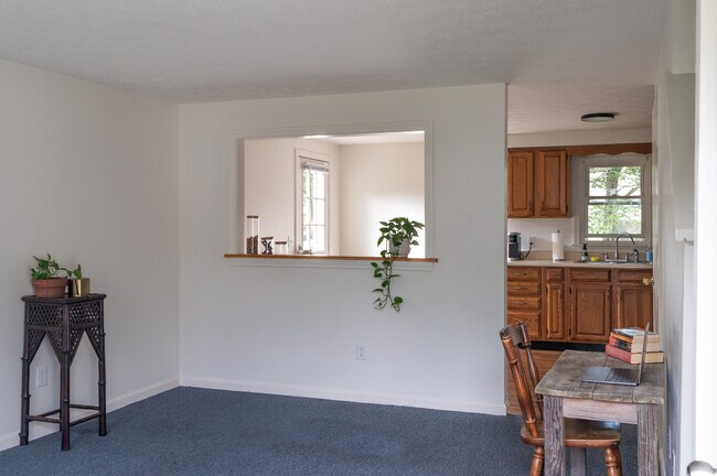 12 Stockman Ave in Saco, ME - Building Photo - Building Photo