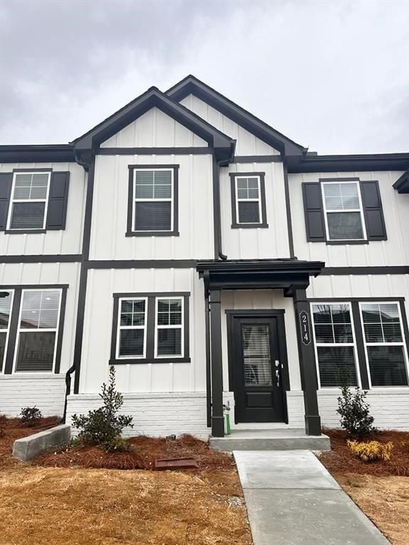 property at 214 Banner Rd