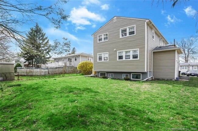 116 Medford St in West Haven, CT - Building Photo - Building Photo