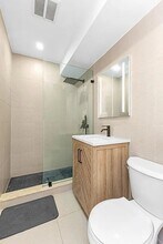 228 E 25th St, Unit 8 in New York, NY - Building Photo - Building Photo