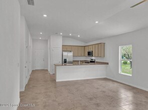 2401 Jupiter Blvd SW in Palm Bay, FL - Building Photo - Building Photo