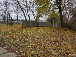 261 Spring Park in Walled Lake, MI - Building Photo - Building Photo