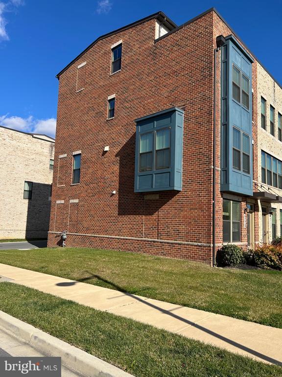property at 4770 Towne Square Blvd