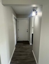930 Westbrooke Way in Hopkins, MN - Building Photo - Building Photo