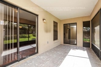 4460 Treasure Cay Rd in Tavares, FL - Building Photo - Building Photo