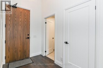 19 Guelph Ave in Cambridge, ON - Building Photo - Building Photo