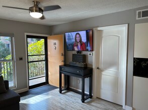 8921 Blind Pass Rd in St Pete Beach, FL - Building Photo - Building Photo
