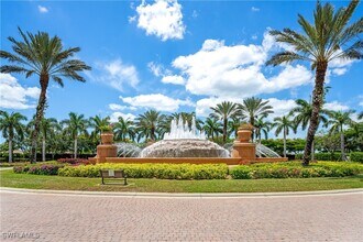 9259 Museo Cir in Naples, FL - Foto de edificio - Building Photo