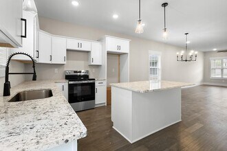 1173 Black Rock Rd in Clarksville, TN - Building Photo - Building Photo