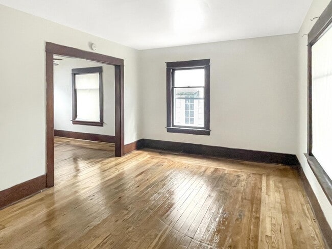 1709 Maplewood Ave in Lansing, MI - Building Photo - Building Photo