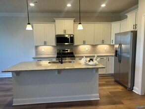 12570 Hudbug Dr in Madison, AL - Building Photo - Building Photo