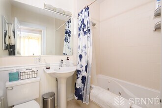 39 Magnolia Ave, Unit 39 Magnolia in Cambridge, MA - Building Photo - Building Photo