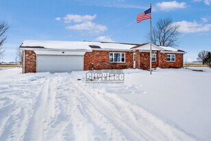 9283 N 100 W in Fountaintown, IN - Building Photo