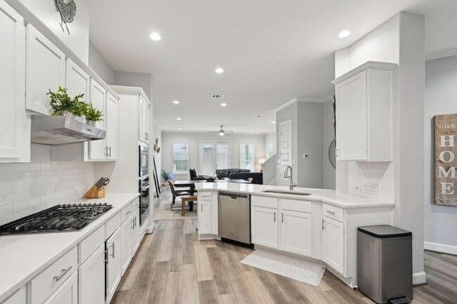 property at 1203 Crocker St