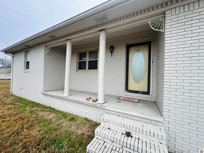 3265 Old Husbands Rd in Paducah, KY - Building Photo - Building Photo