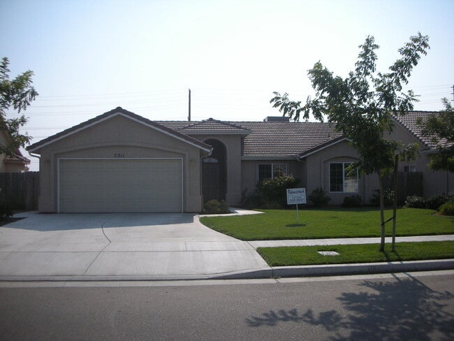 property at 2311 E Country Ave