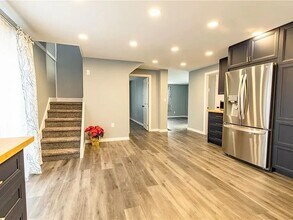 4 Wavell Crt in Welland, ON - Building Photo - Building Photo