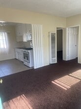 Santa Fe Apartments LB (West Long Beach) in Long Beach, CA - Building Photo - Building Photo