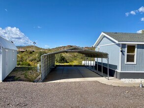 3740 W Jenny Lin Rd in New River, AZ - Building Photo - Building Photo