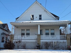 217 Crown Ave in Scranton, PA - Building Photo - Building Photo