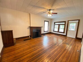 2257 Indianola Ave in Columbus, OH - Building Photo - Building Photo