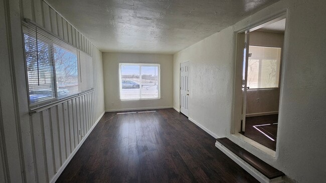 4641 Gibson Blvd SE in Albuquerque, NM - Building Photo - Building Photo