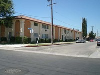 Beck View Apartments in North Hollywood, CA - Foto de edificio - Building Photo