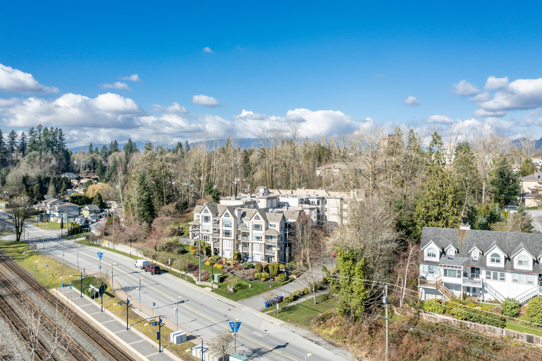 River Gardens in Maple Ridge, BC - Building Photo