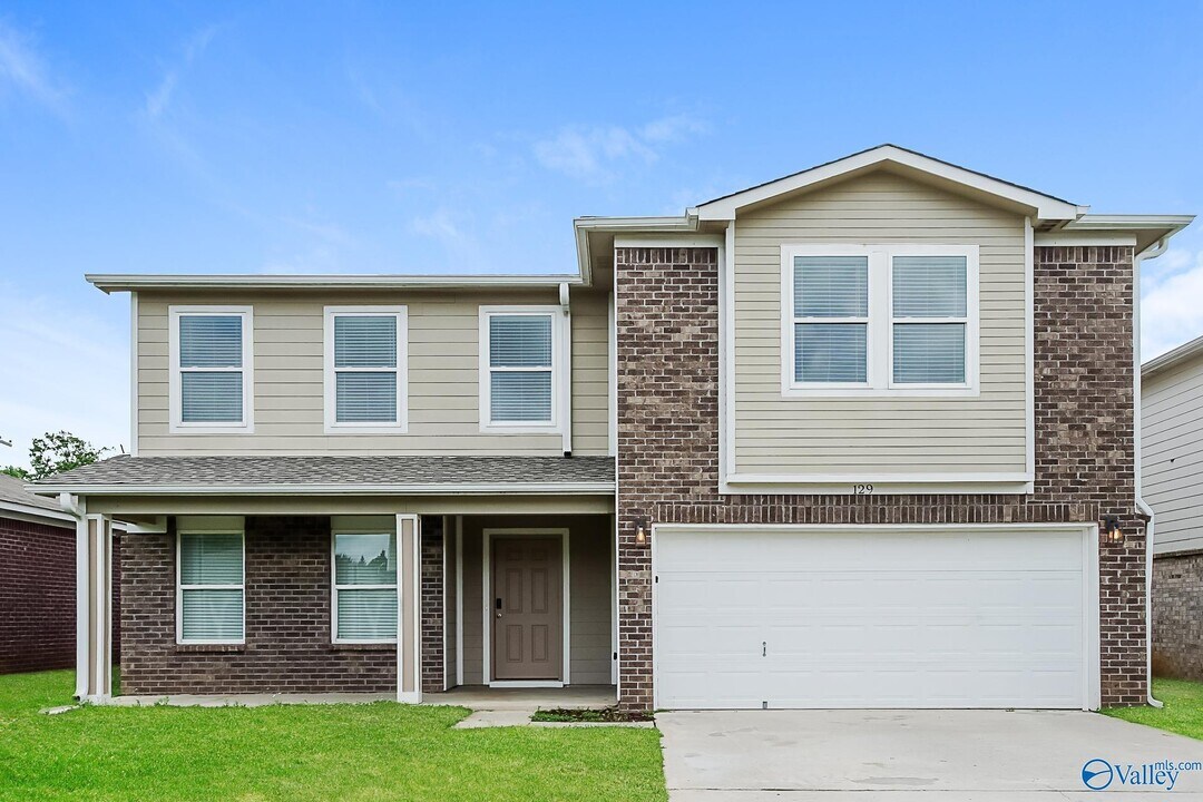 129 Forestbrook Dr in Madison, AL - Building Photo