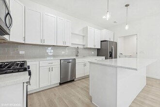 304 S Hager Ave in Barrington, IL - Building Photo - Building Photo