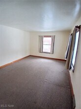 288 Granada Ave in Youngstown, OH - Foto de edificio - Building Photo