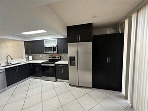 2930 SW 87th Terrace in Davie, FL - Building Photo - Building Photo