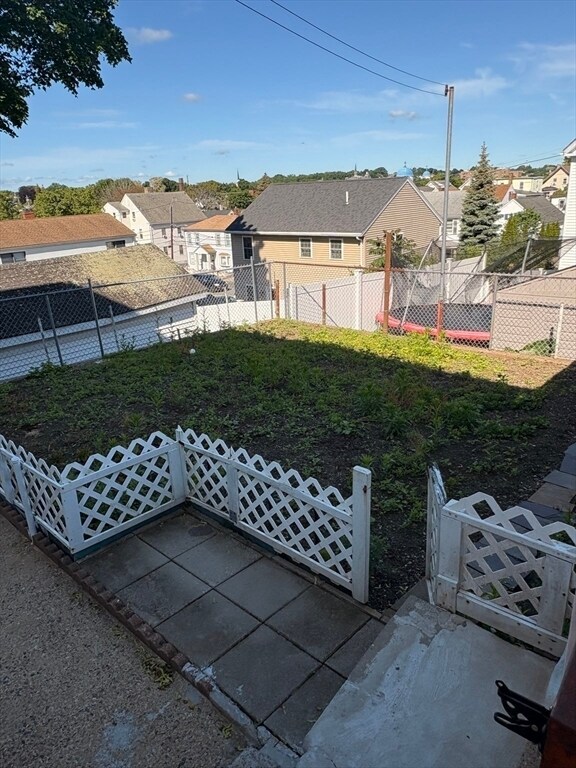 16 Mount Vernon St, Unit 2 in Peabody, MA - Building Photo - Building Photo