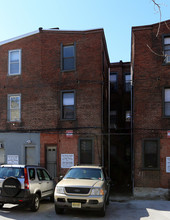 4025 Locust St in Philadelphia, PA - Foto de edificio - Building Photo